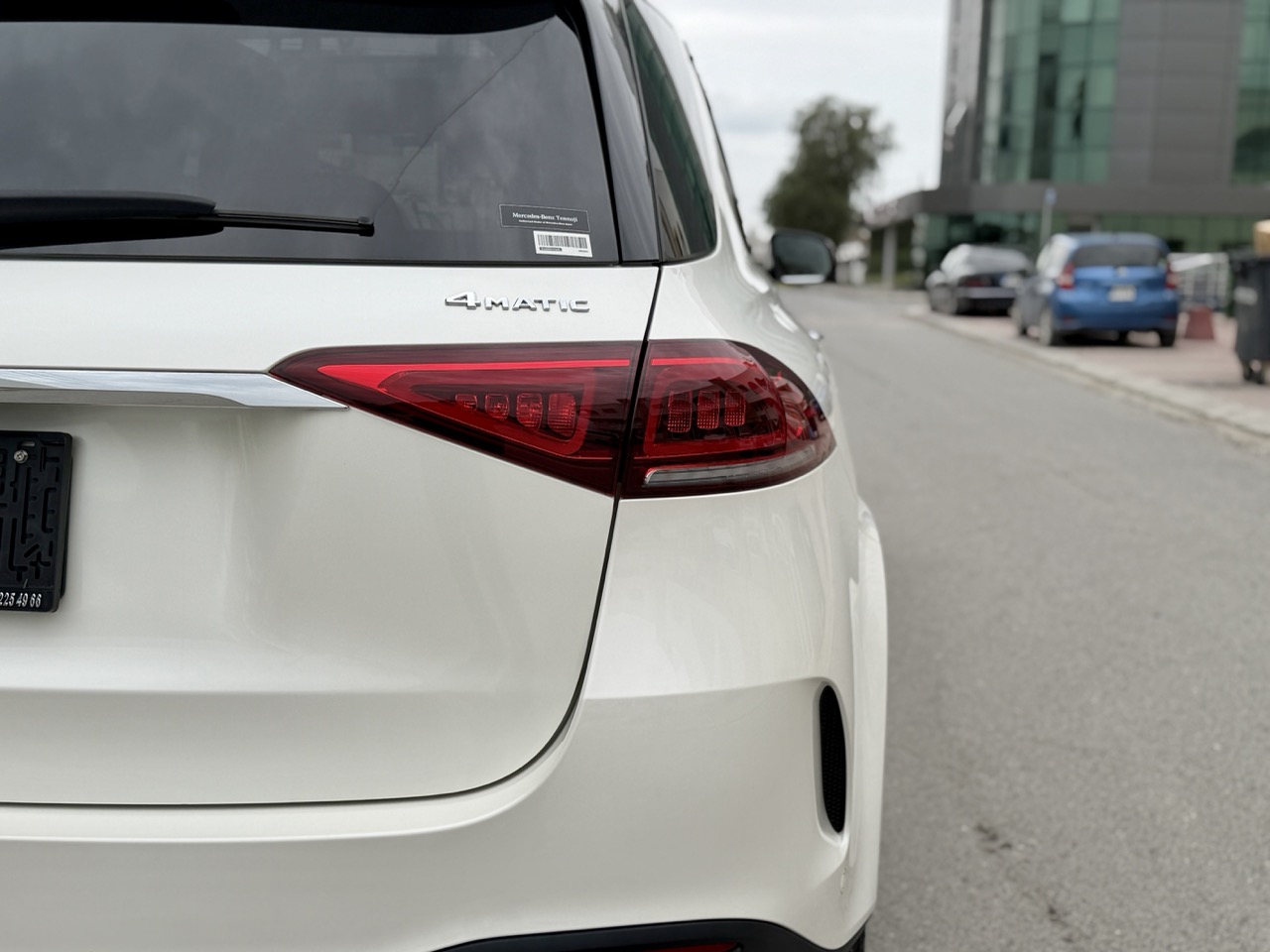 
								Mercedes GLE 400 full									