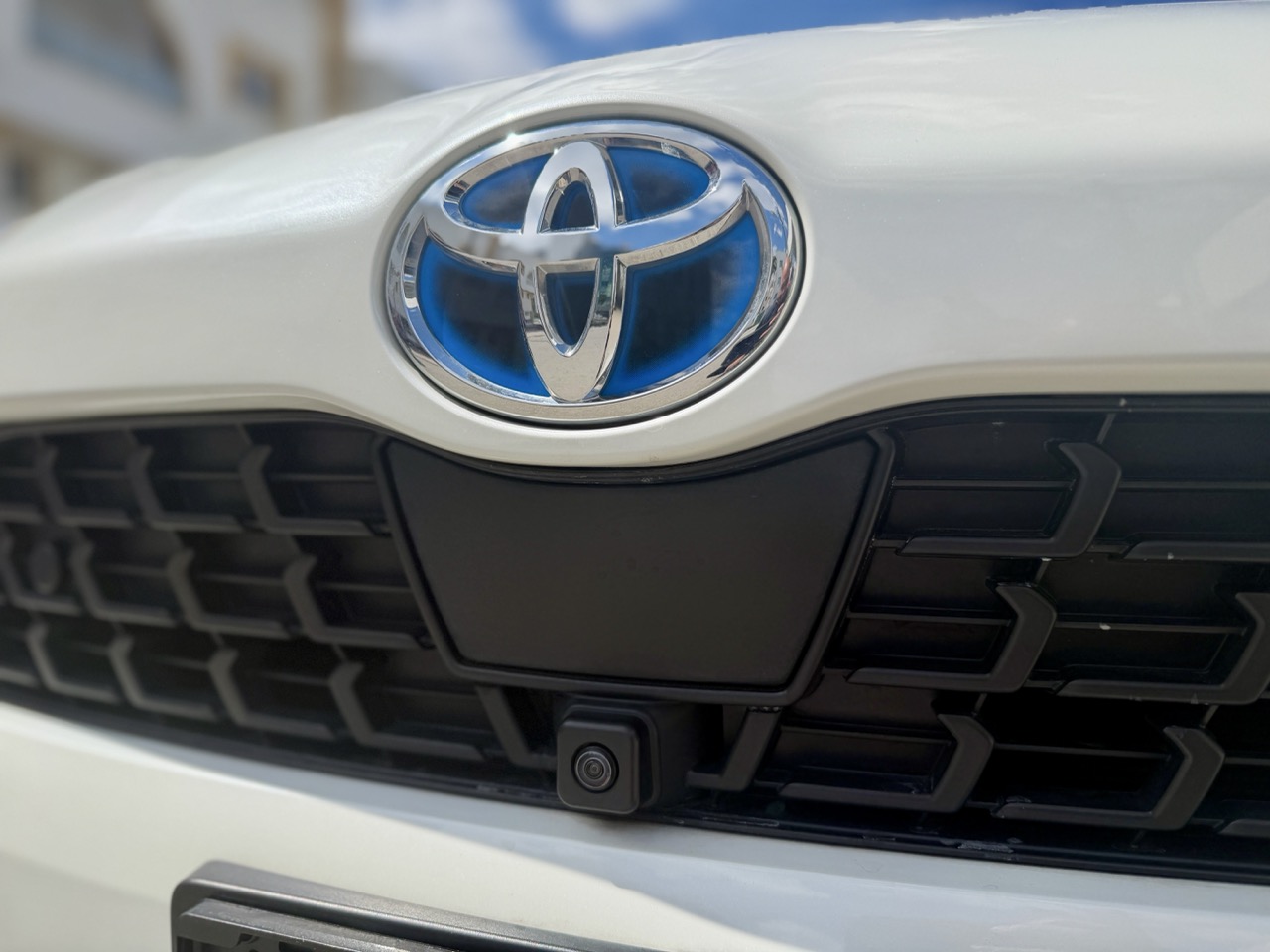 
								Toyota Yaris cross hibrit full									
