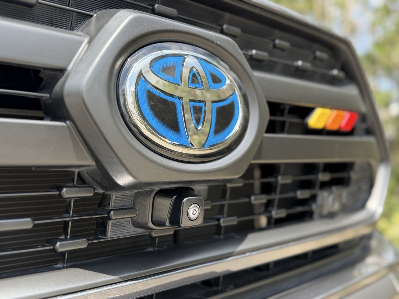 
								TOYOTA RAV4 ADVENTURA HYBIRD full									