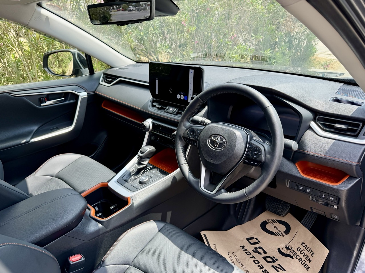 
								TOYOTA RAV4 ADVENTURA HYBIRD full									