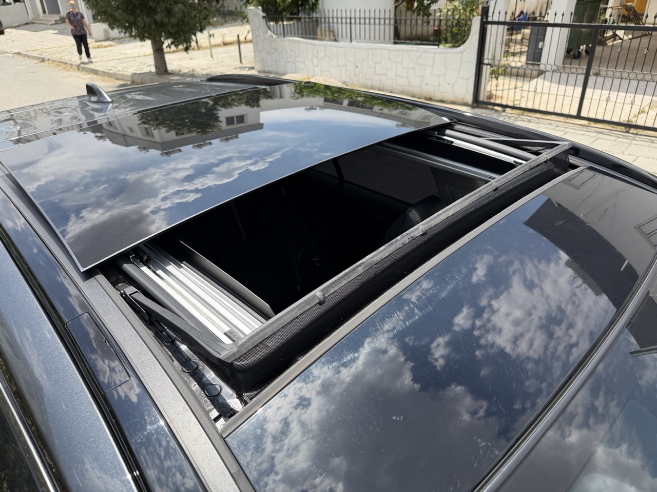 
								TOYOTA RAV4 ADVENTURA HYBIRD full									
