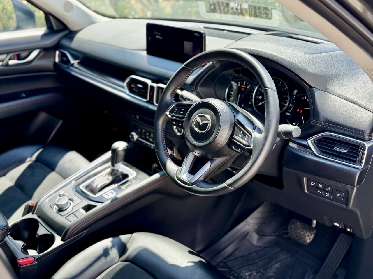 
								MAZDA CX-5 full									