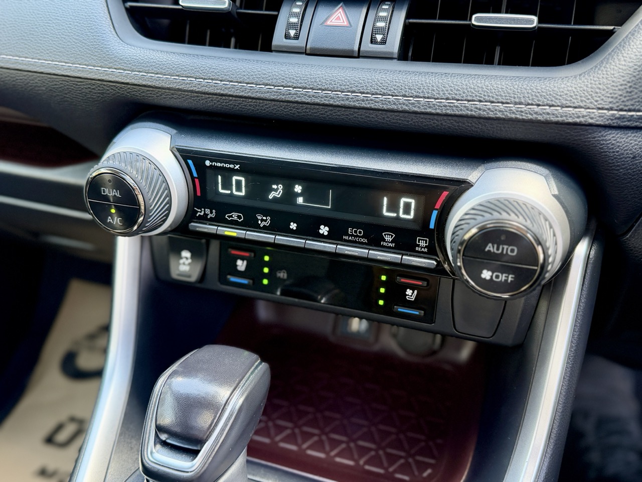 
								TOYOTA RAV4 MODELLISTA full									