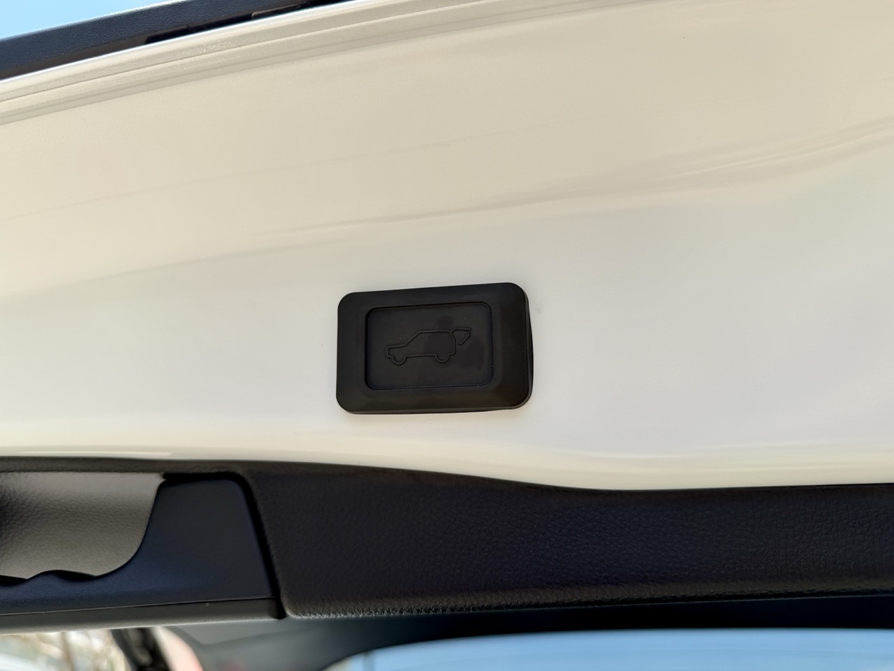 
								TOYOTA RAV4 MODELLISTA full									