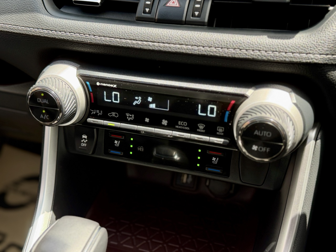 
								TOYOTA RAV 4 TRD full									