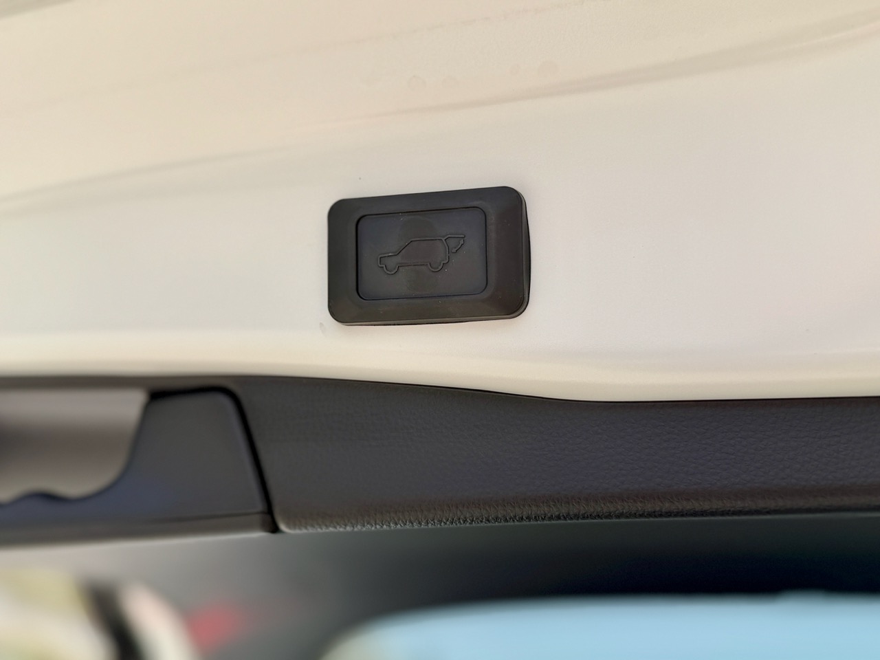 
								TOYOTA RAV 4 TRD full									