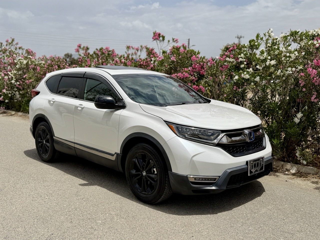 
								HONDA CR-V E-HEV HYBIRD full									