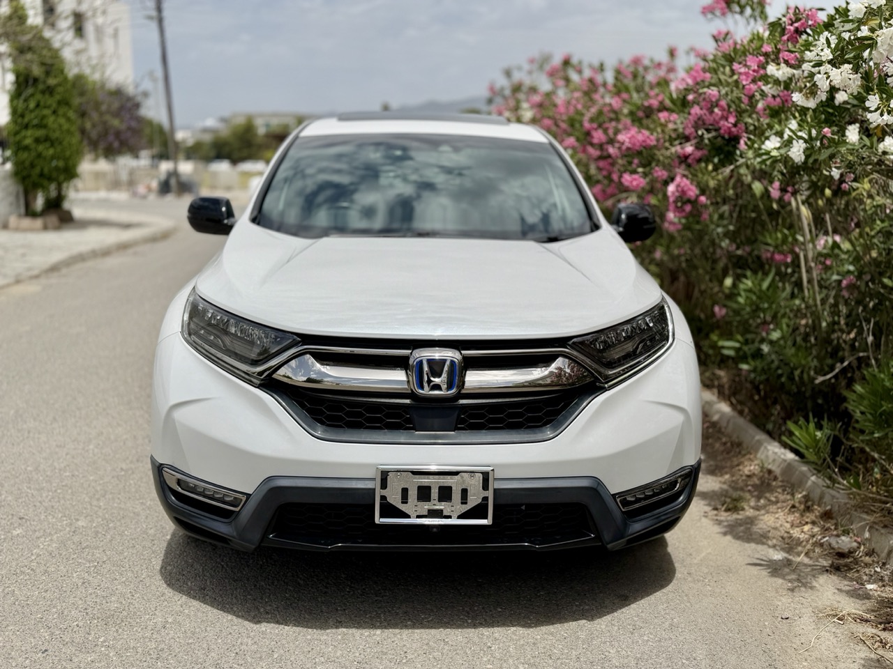 
								HONDA CR-V E-HEV HYBIRD full									