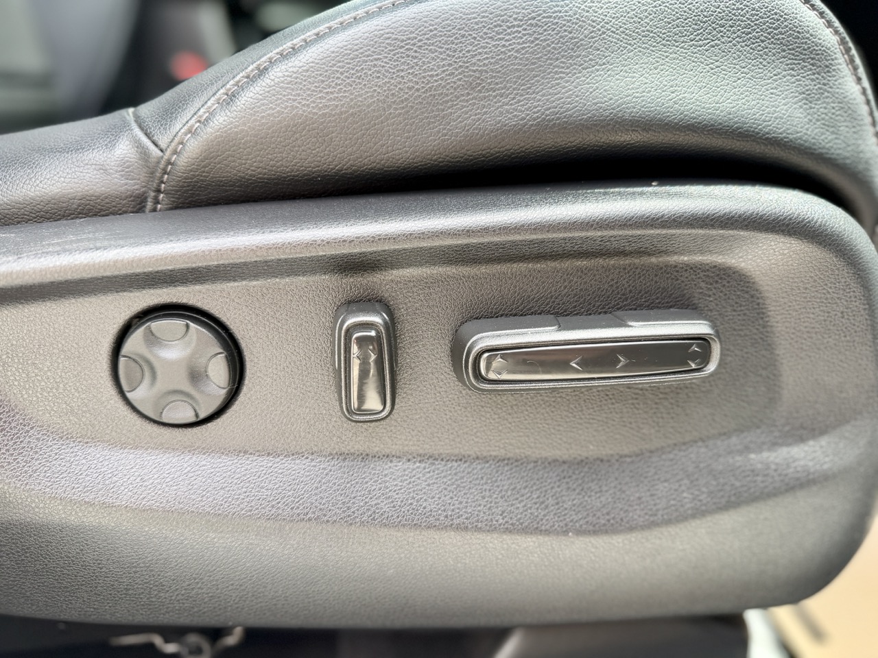 
								HONDA CR-V E-HEV HYBIRD full									
