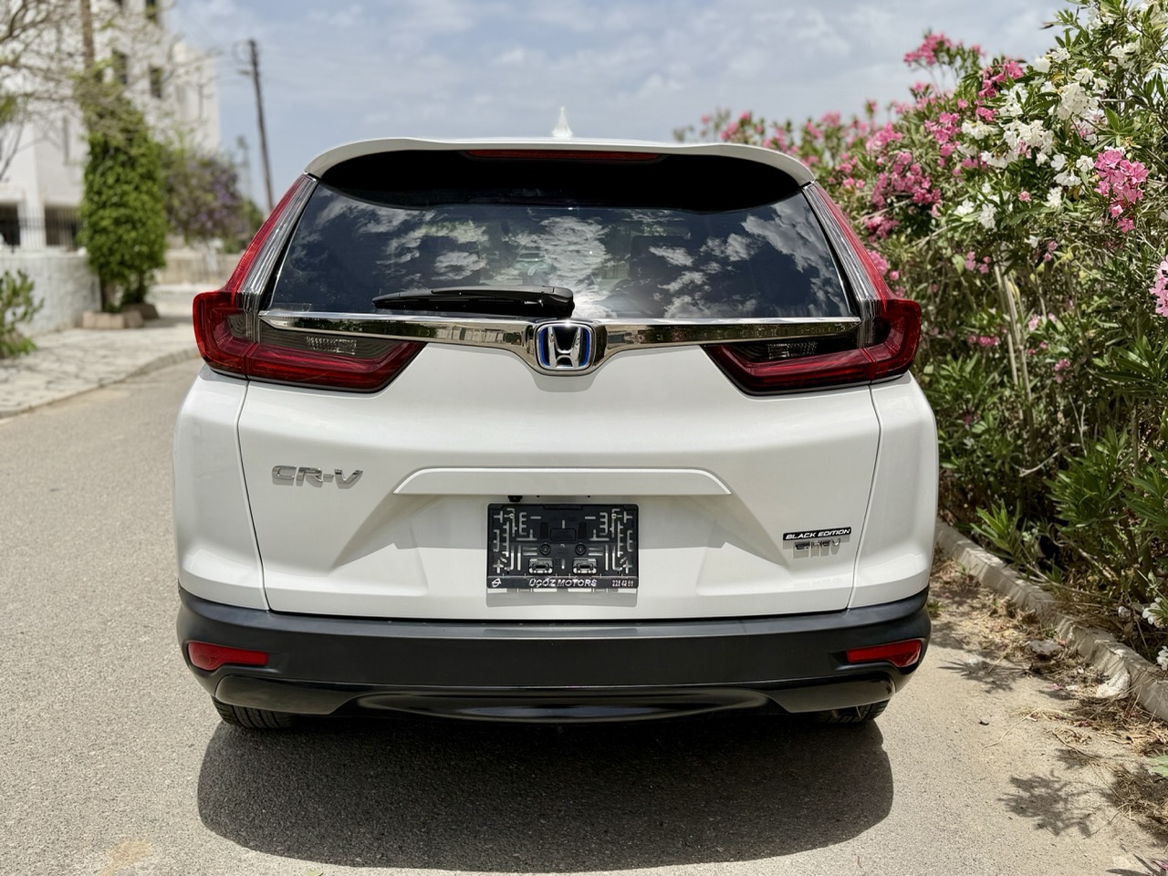 
								HONDA CR-V E-HEV HYBIRD full									
