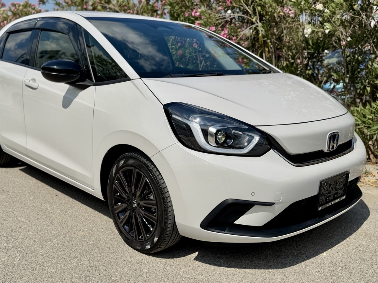 
								HONDA FIT E-HEV CASA full									