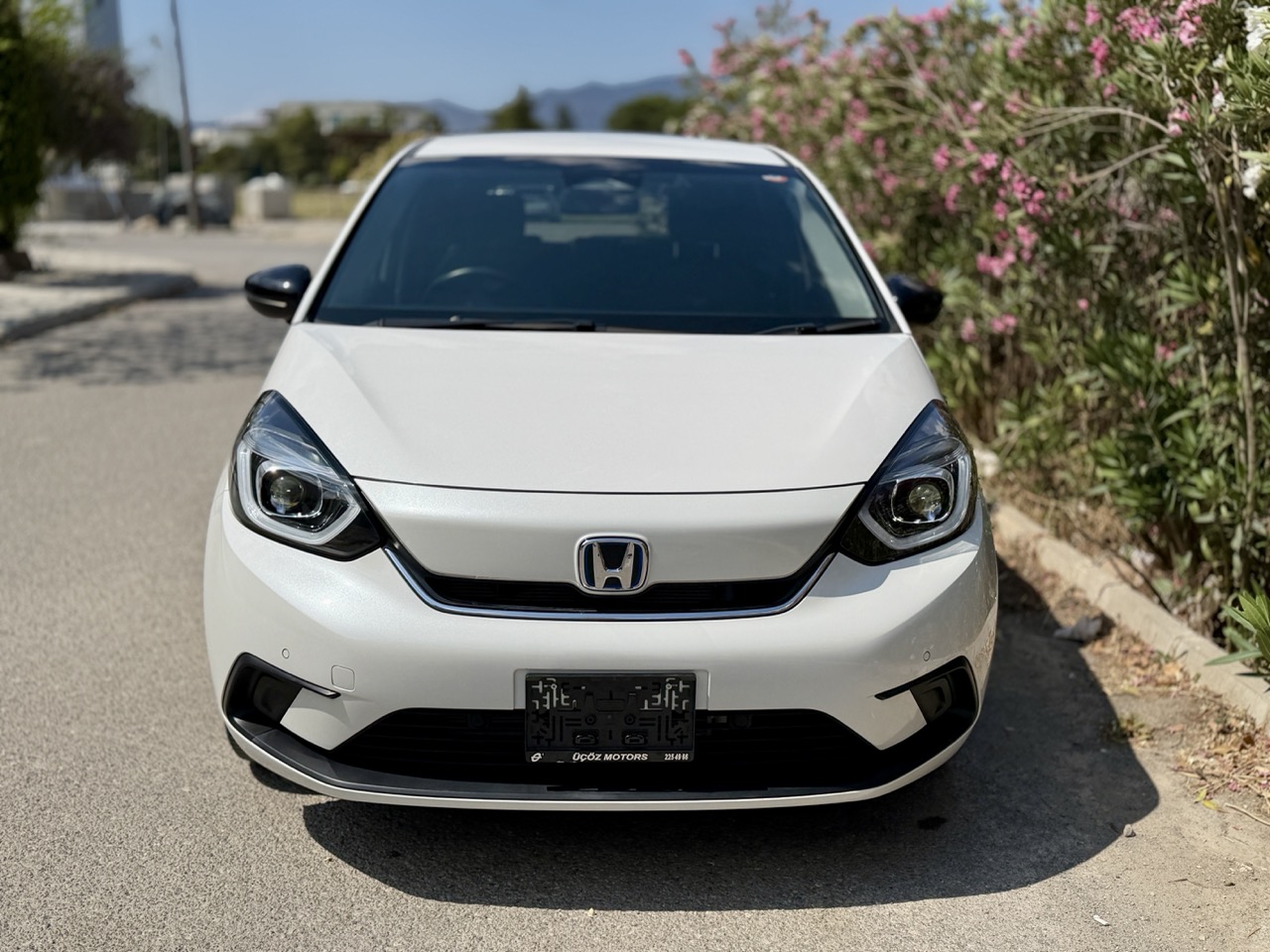 
								HONDA FIT E-HEV CASA full									
