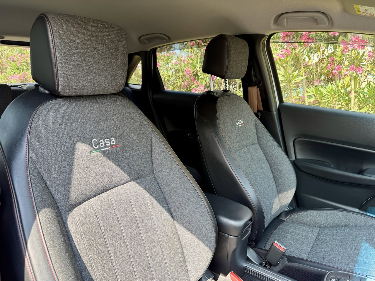 
								HONDA FIT E-HEV CASA full									