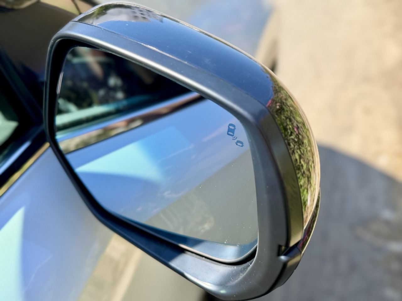 
								HONDA CR-V EHEV HIBRIT full									