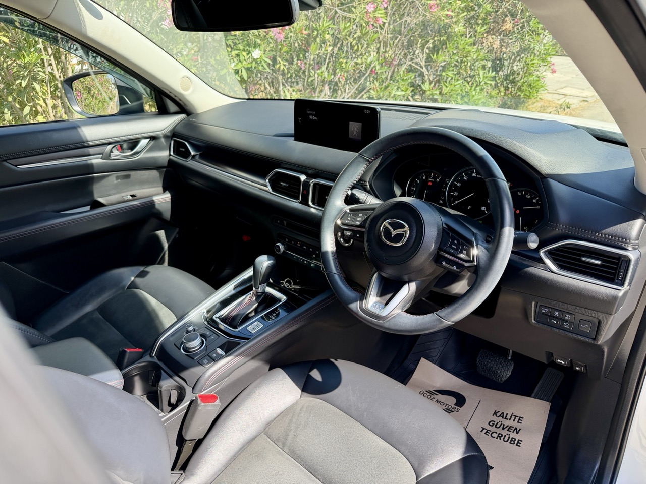 
								MAZDA CX-5 full									