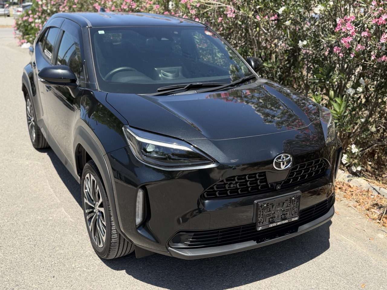 
								TOYOTA YARIS CROSS full									