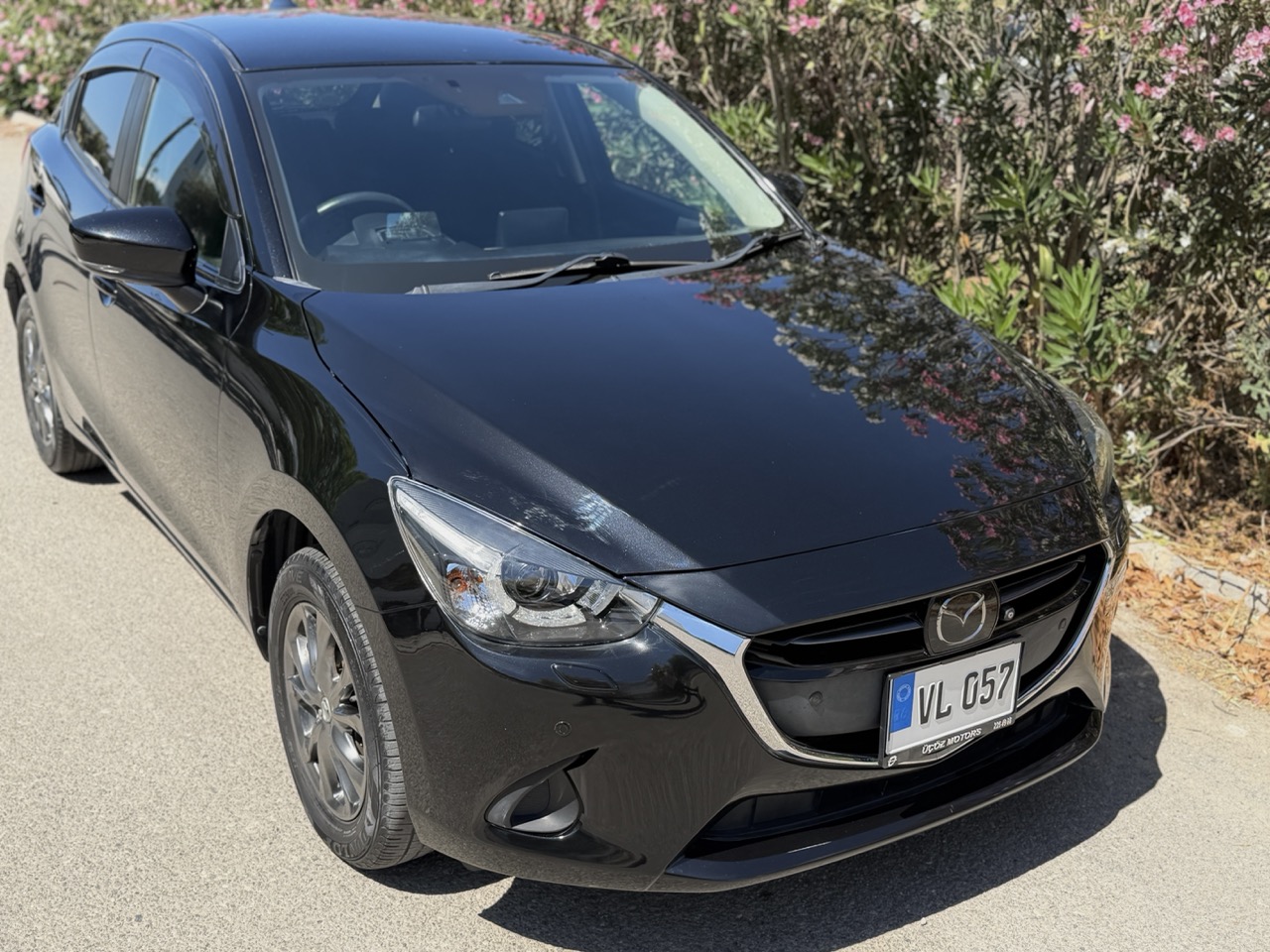 
								MAZDA DEMIO full									