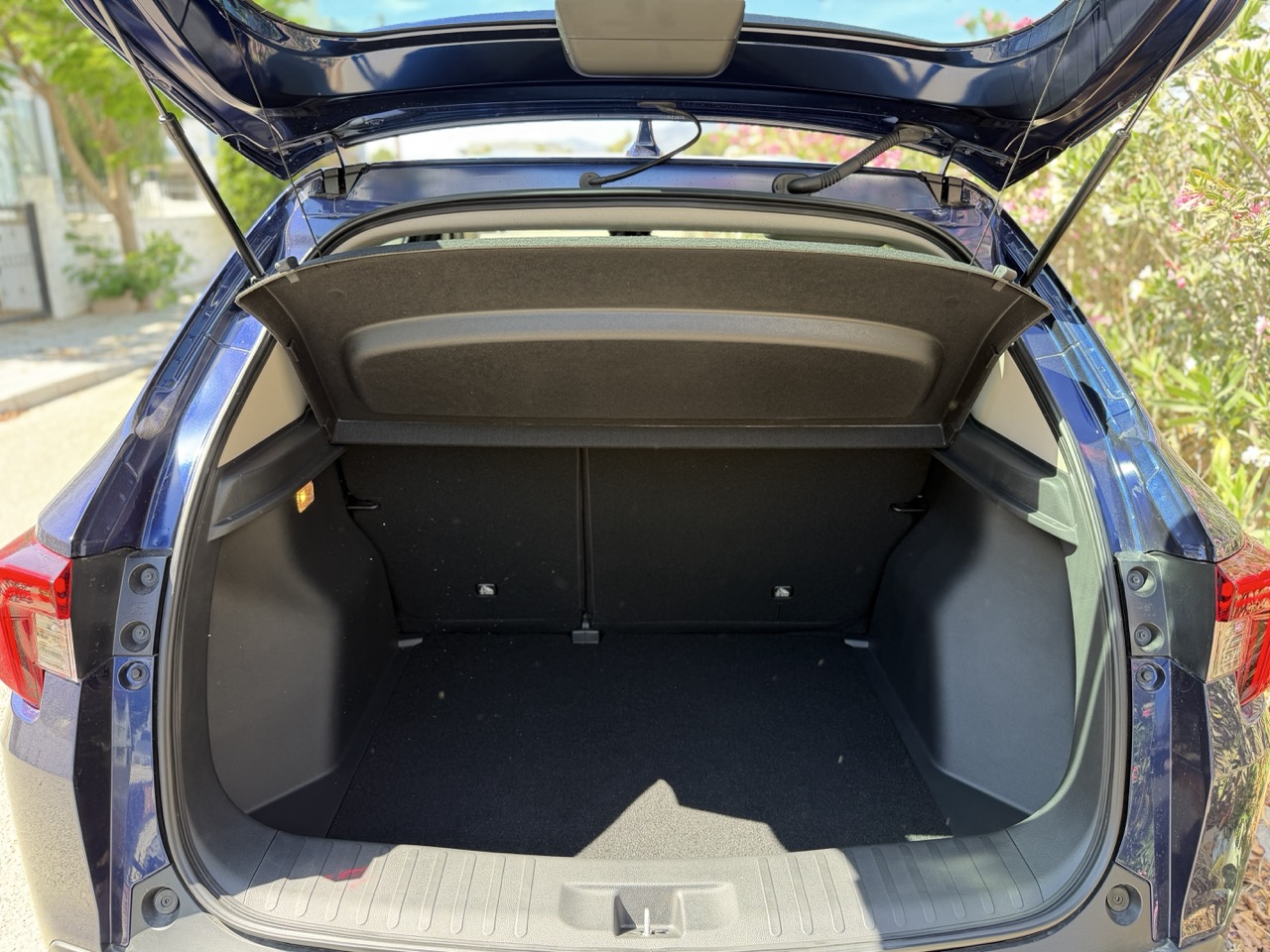 
								HONDA WR-V full									