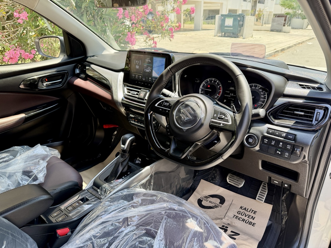
								Suzuki Fronx full									