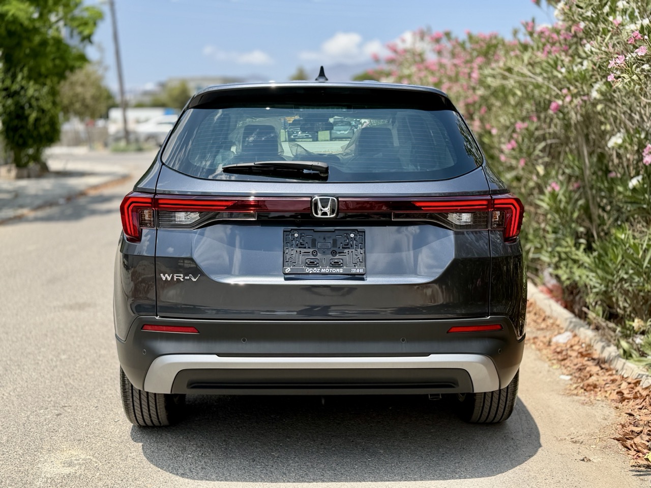 
								HONDA WR-V full									
