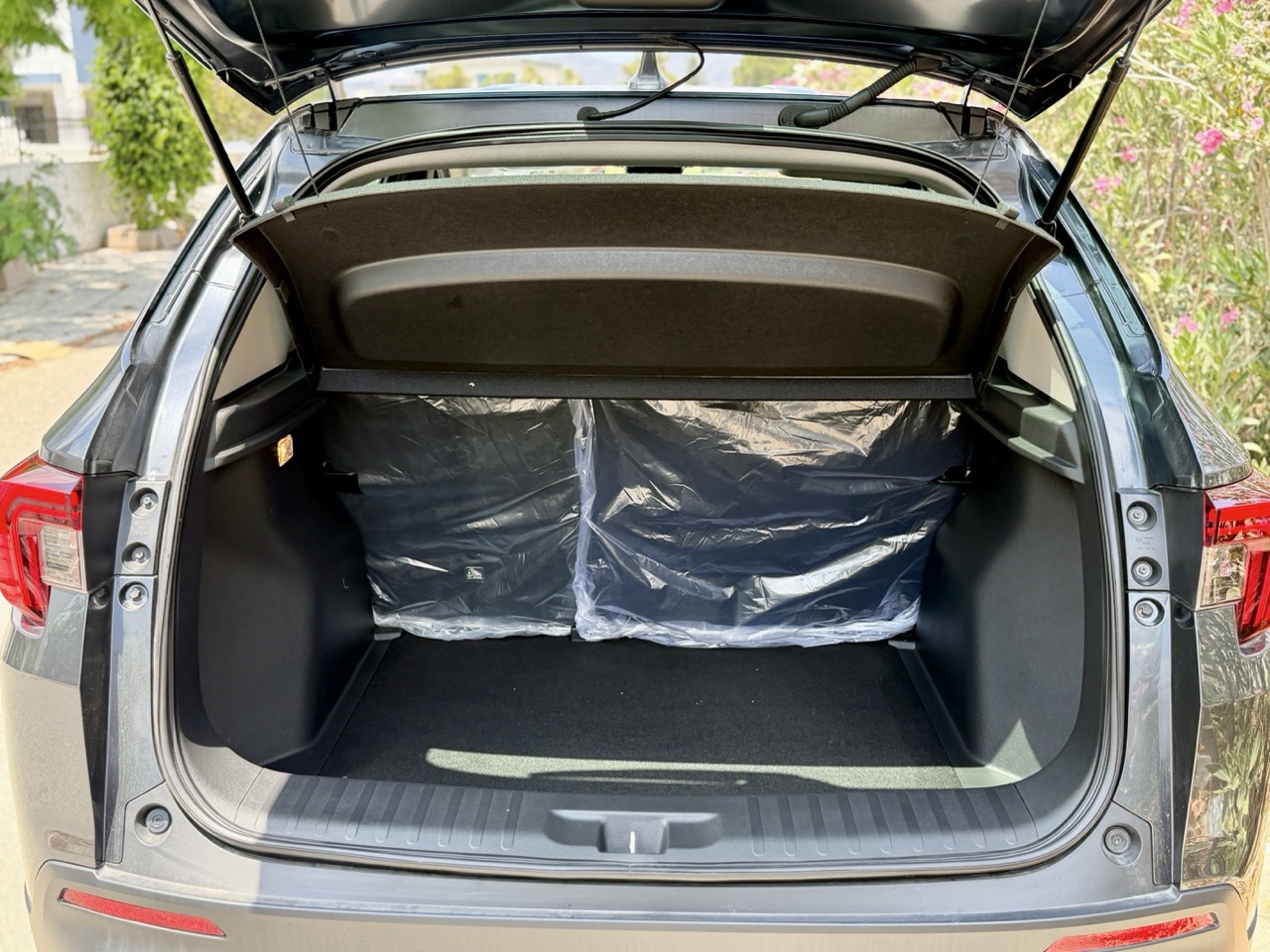 
								HONDA WR-V full									