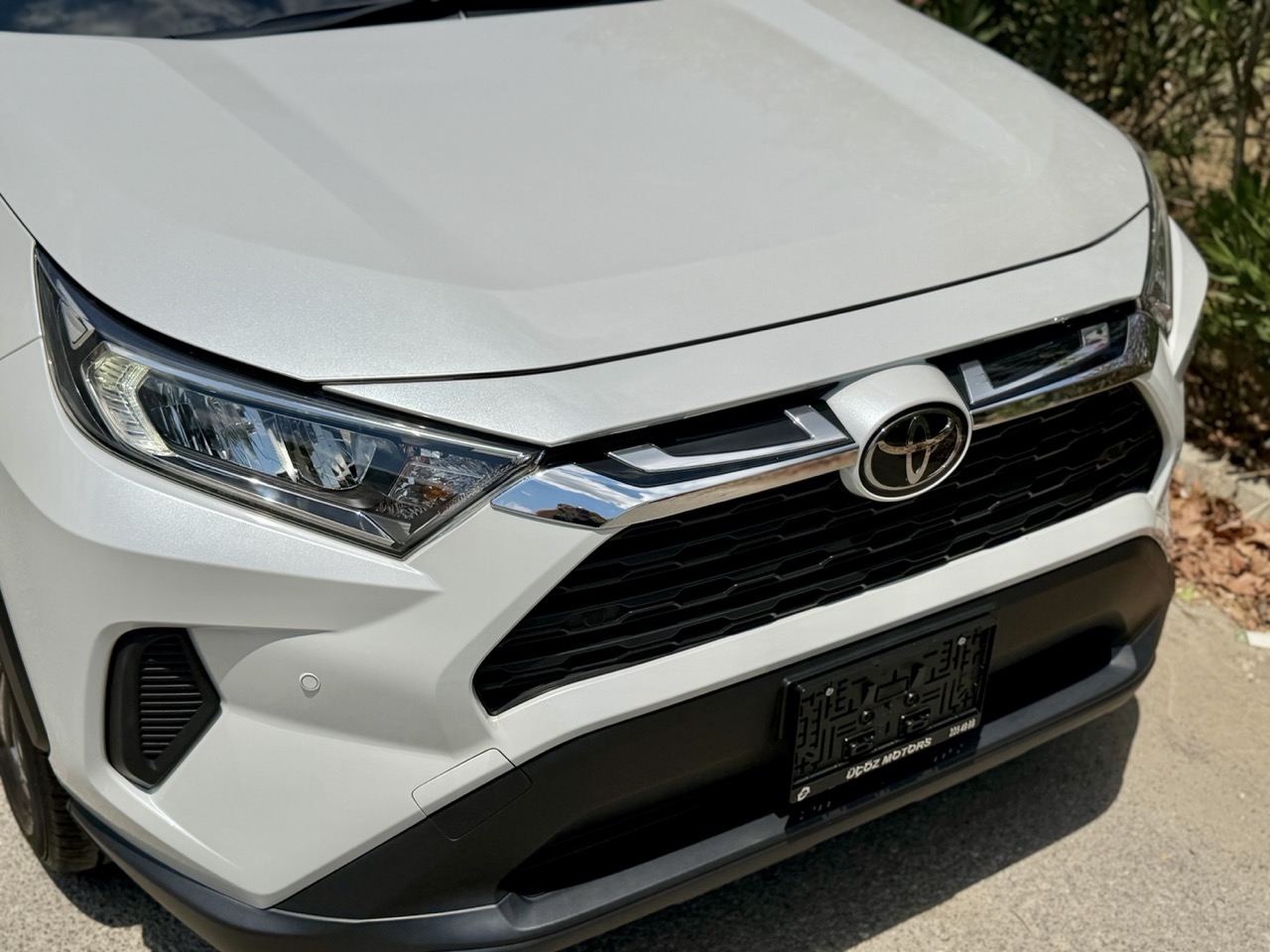 
								TOYOTA RAV4 full									