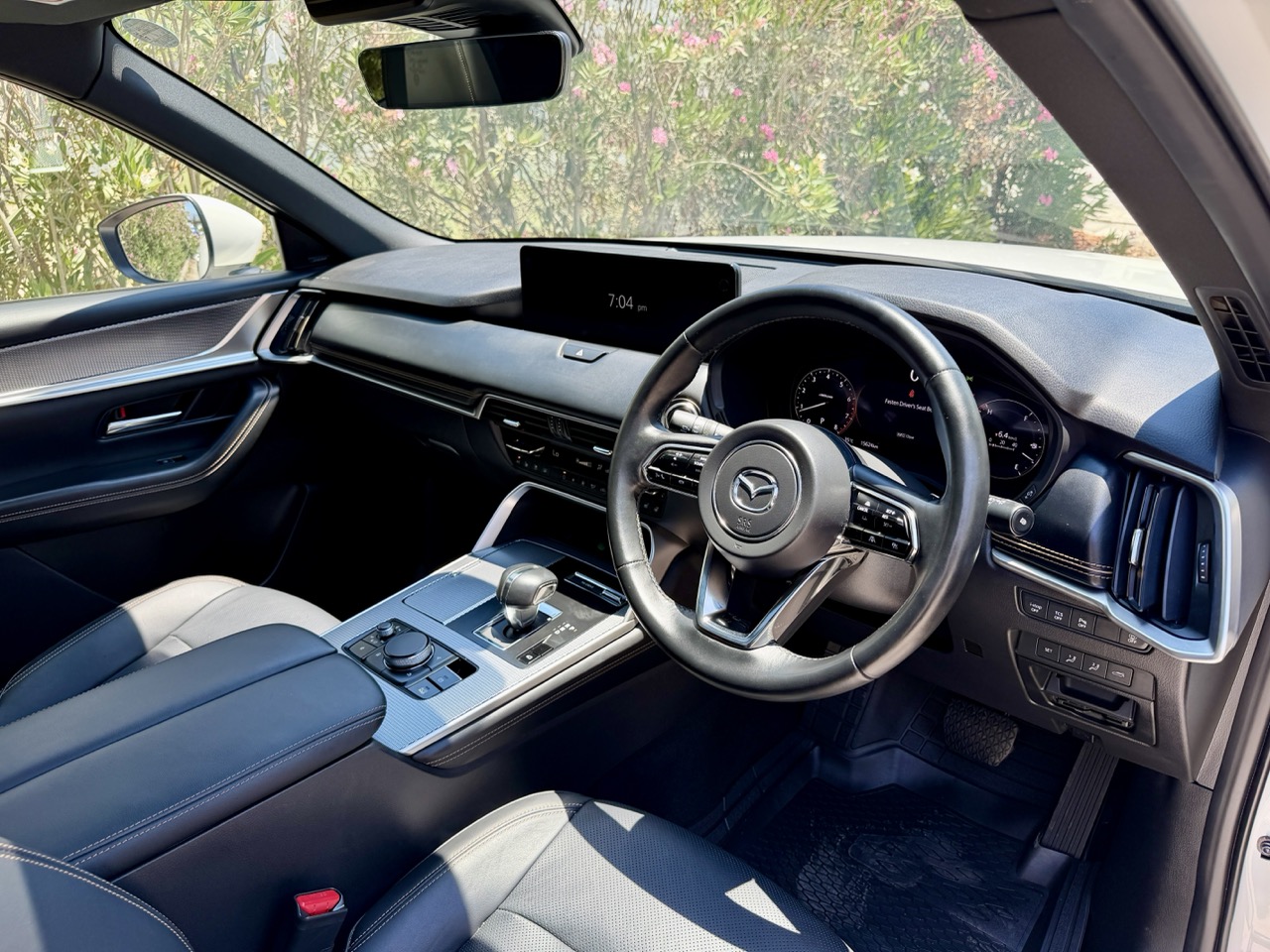 
								MAZDA CX-60 full									