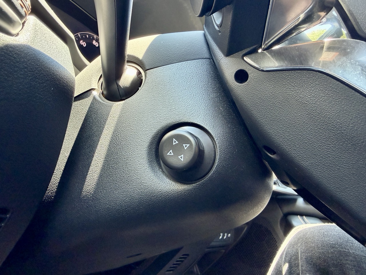
								MAZDA CX-60 full									