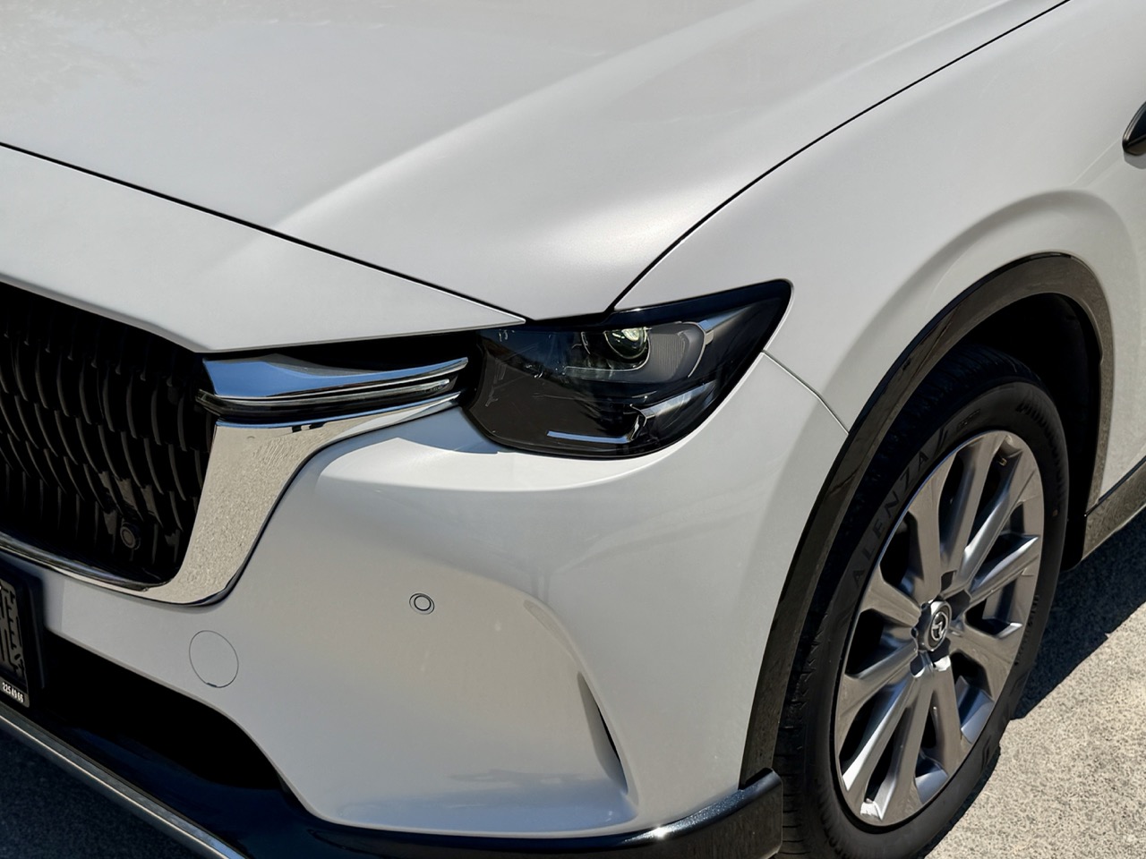
								MAZDA CX-60 full									