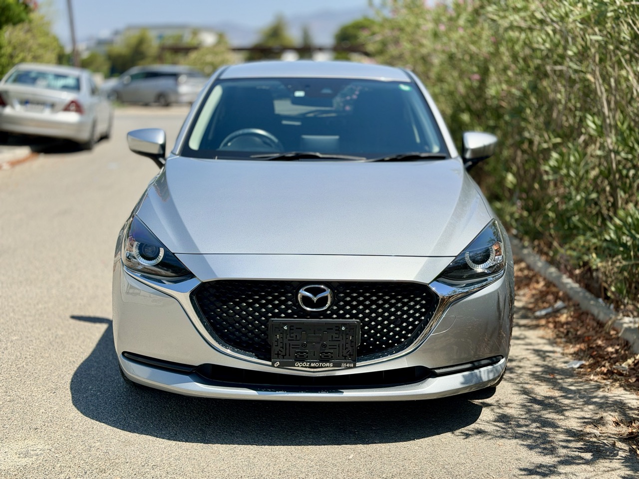 
								MAZDA 2 full									