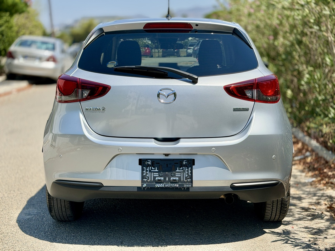 
								MAZDA 2 full									