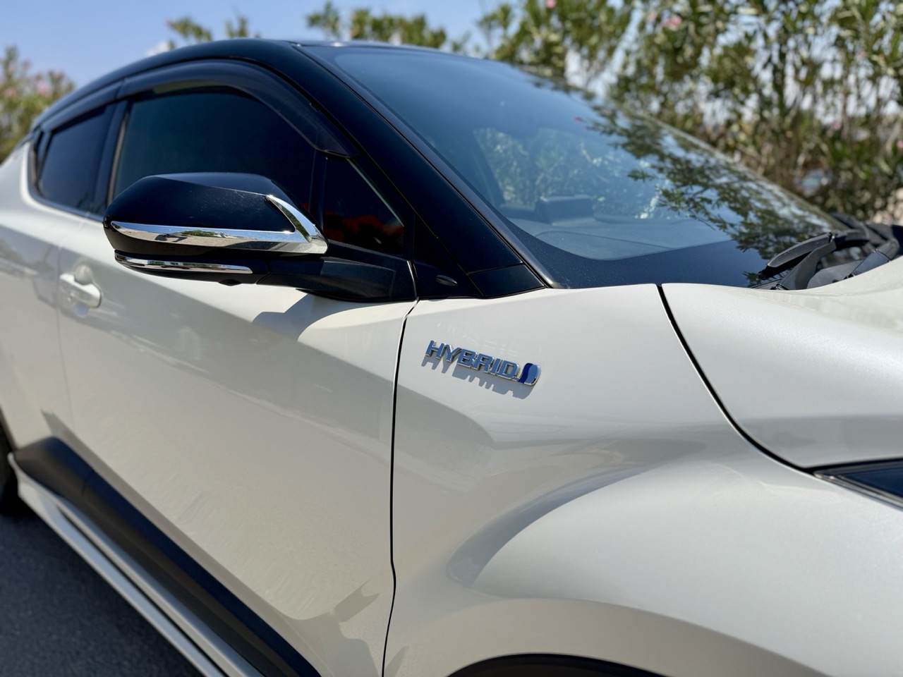 
								Toyota CH-R full									