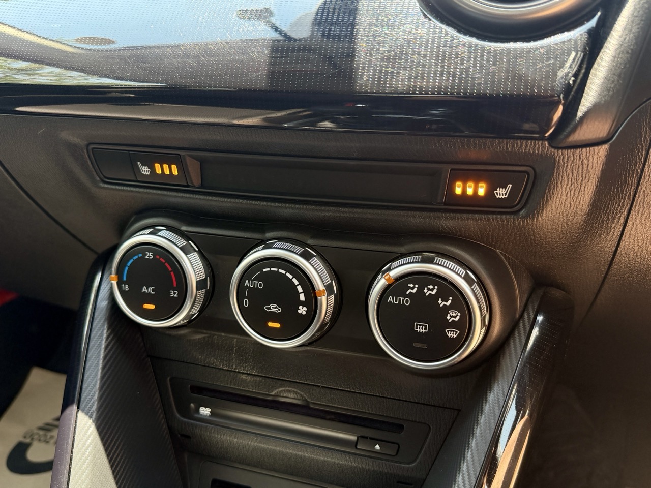 
								MAZDA 2 full									