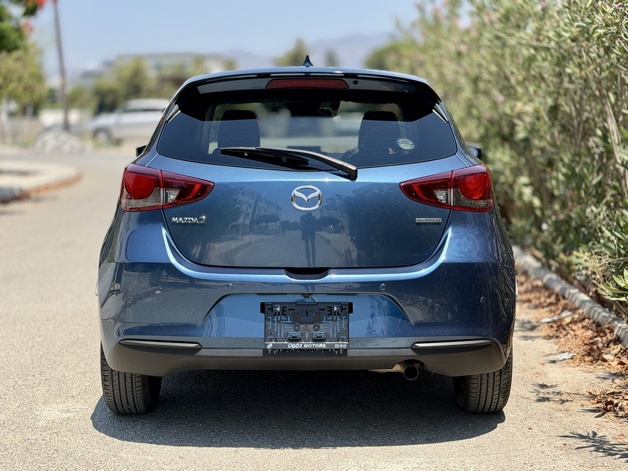 
								MAZDA 2 full									