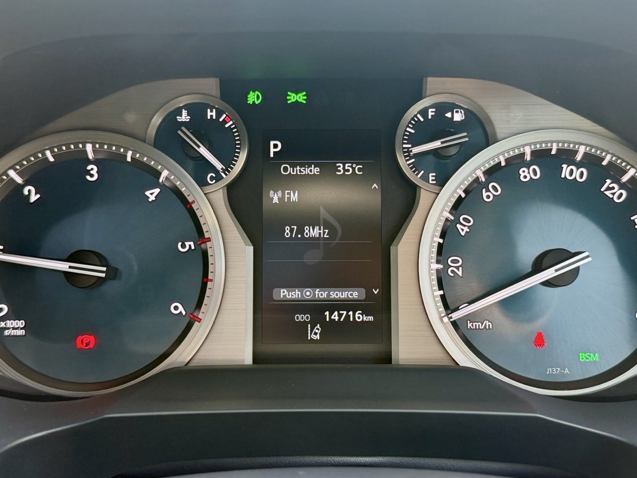 
								TOYOTA PRADO full									