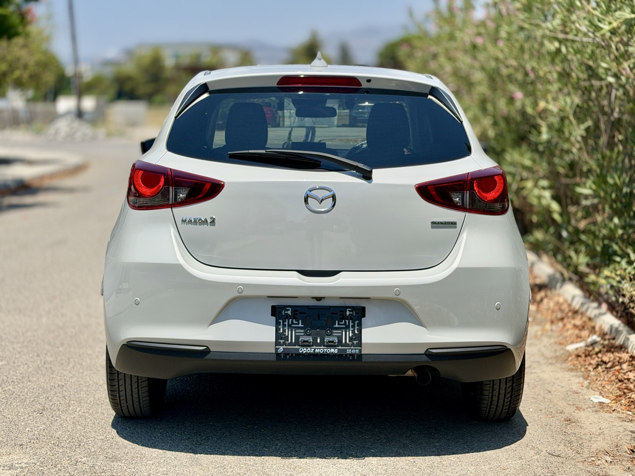 
								MAZDA 2 full									