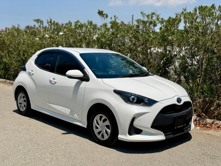 TOYOTA YARIS HIBRIT