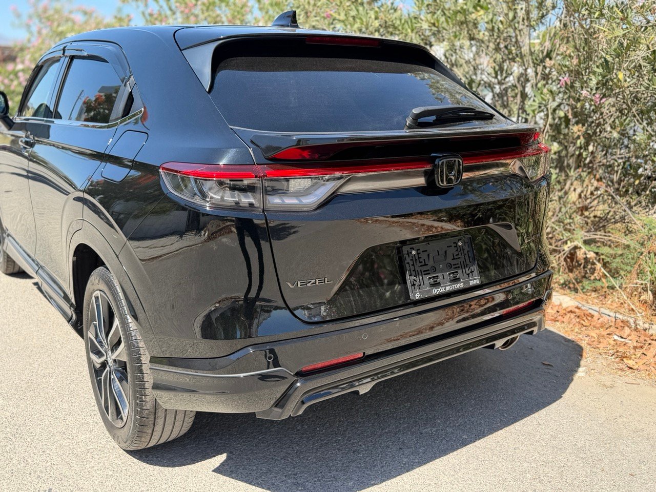 
								Honda Vezel full									