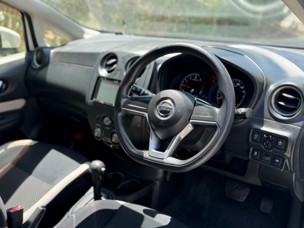 
								NISSAN NOTE full									
