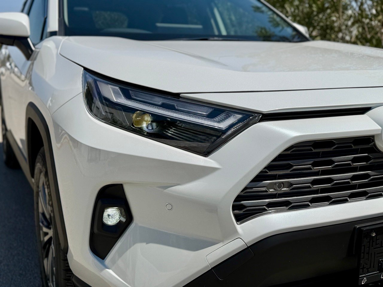 
								TOYOTA RAV4 full									