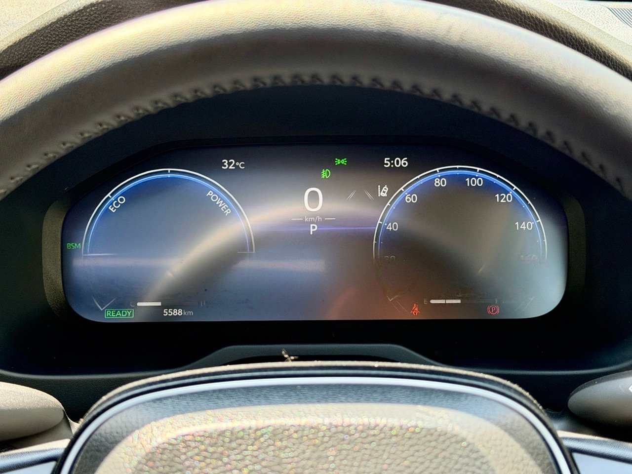 
								TOYOTA RAV4 full									
