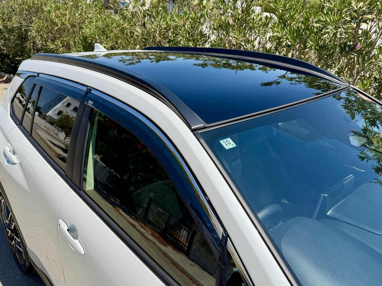 
								TOYOTA COROLLA CROSS full									