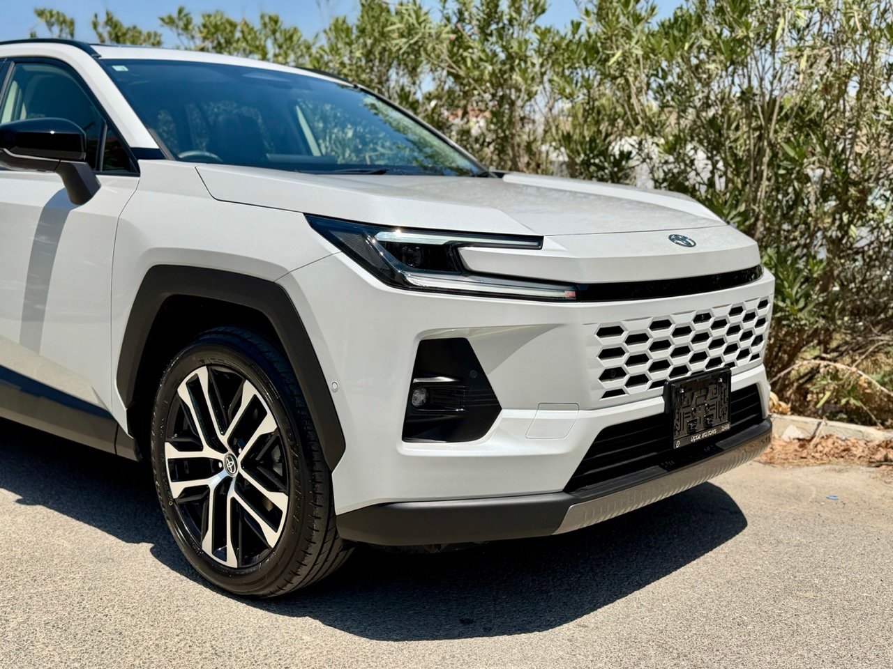 
								TOYOTA RAV 4 full									