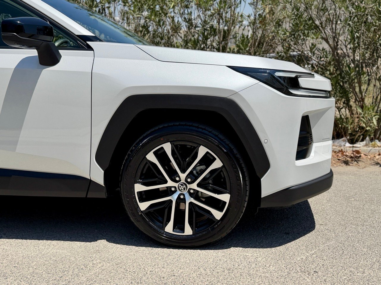 
								TOYOTA RAV 4 full									