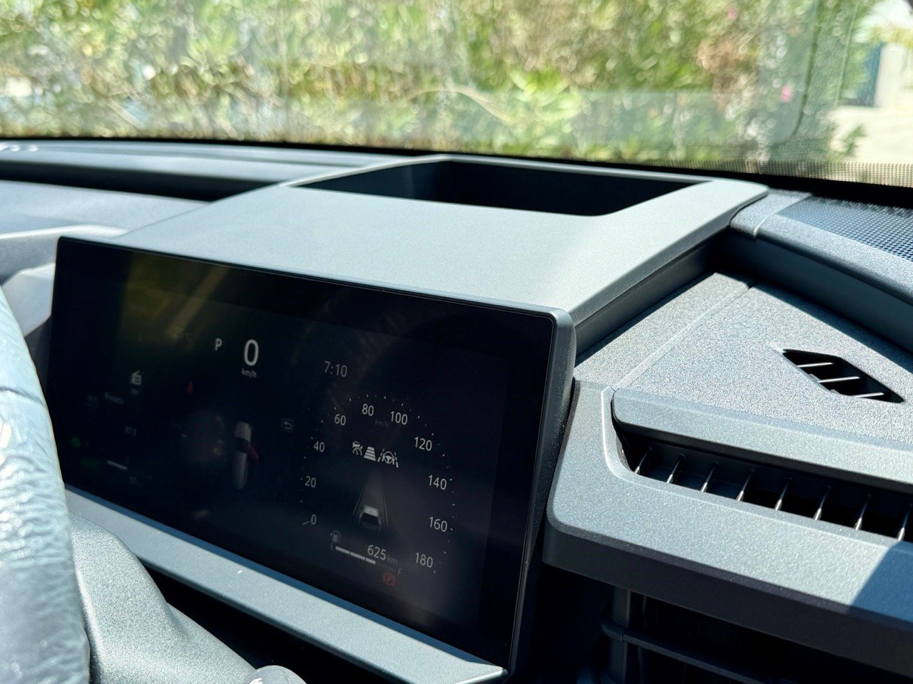 
								TOYOTA RAV 4 full									