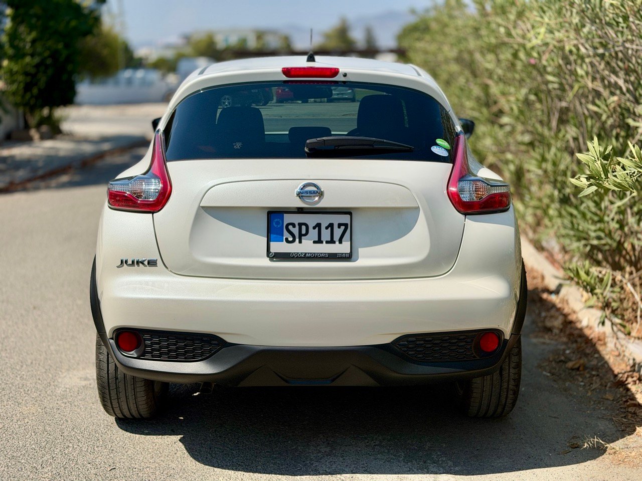 
								NISSAN JUKE full									