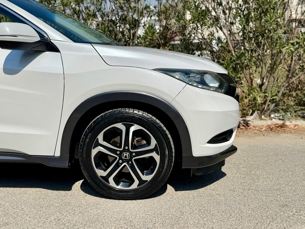 
								Honda Vezel full									