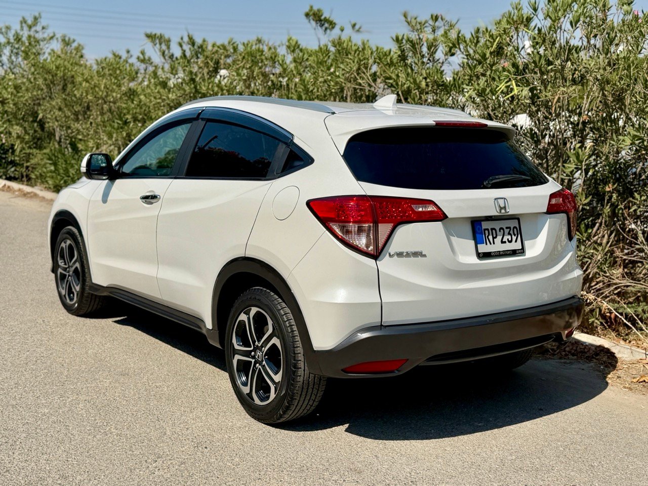 
								Honda Vezel full									