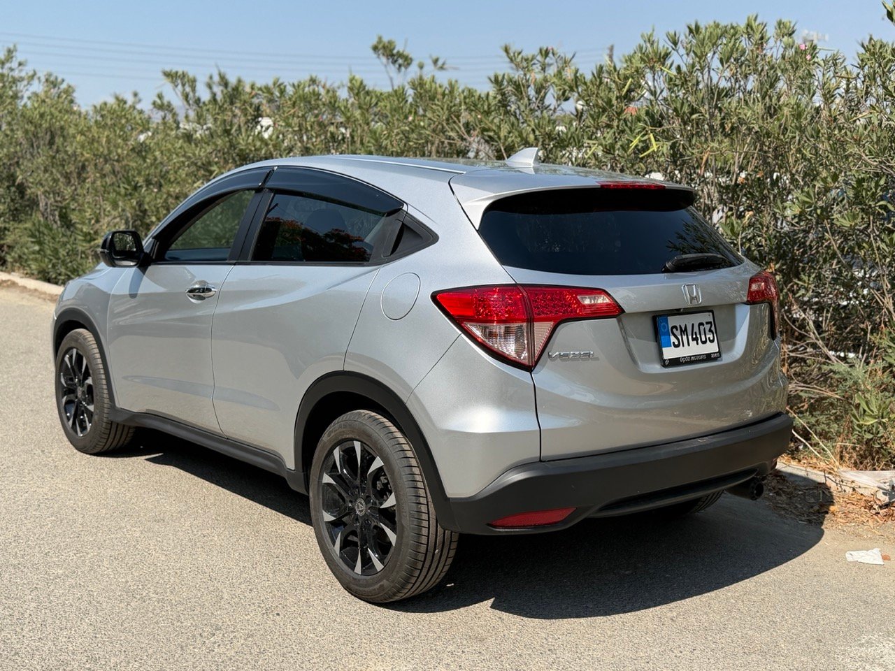 
								Honda Vezel full									