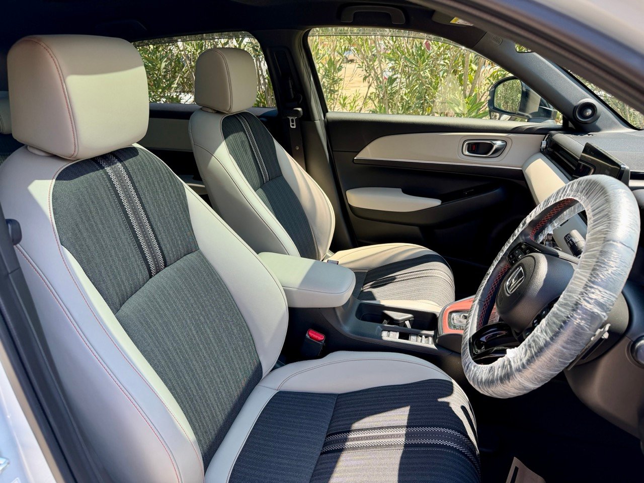 
								Honda Vezel full									